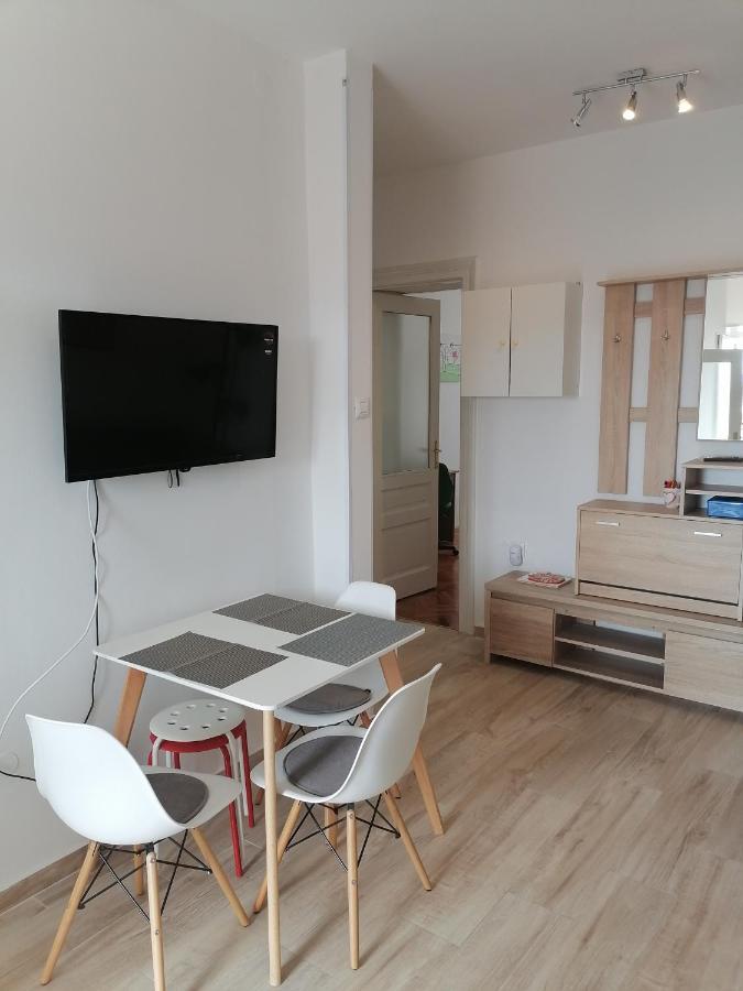 Kupus By Arena Apartman Póla Kültér fotó