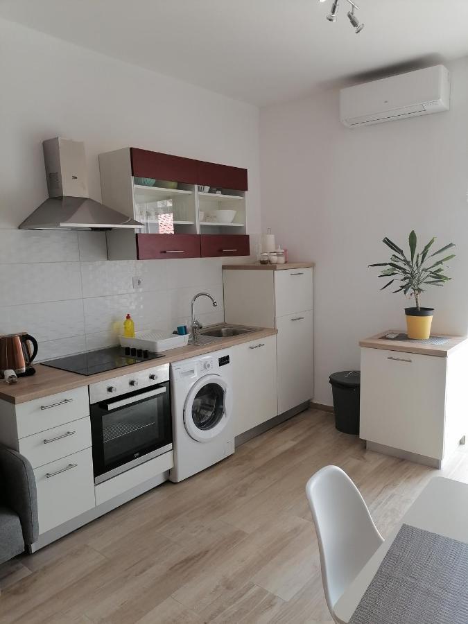 Kupus By Arena Apartman Póla Kültér fotó